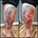Tattoo an der Wade im Watercolor-Stil