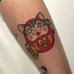 Tattoo mit Maneki-neko Motiv